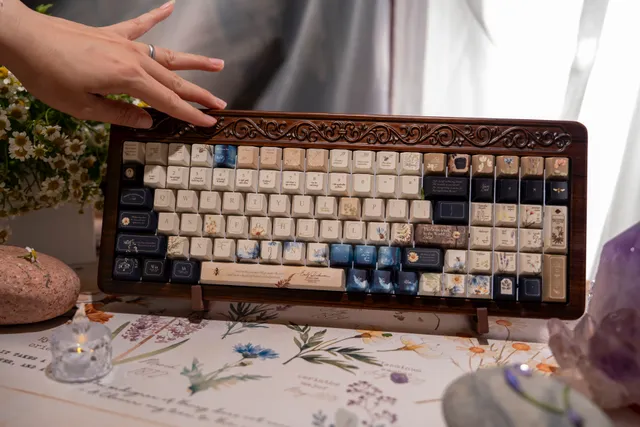 Sealed Garden Keycap Set Photo 9