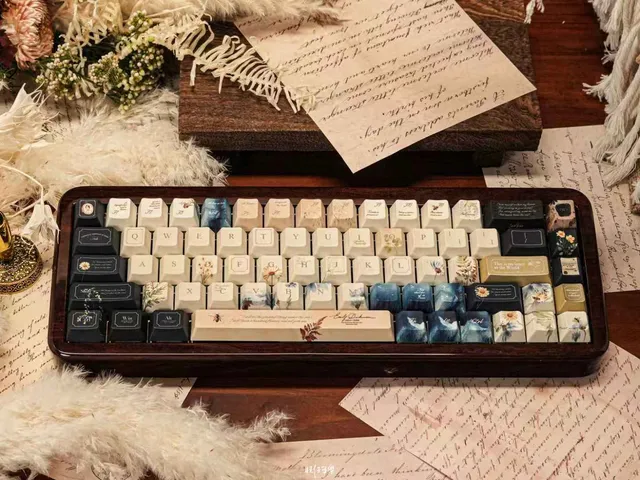 Sealed Garden Keycap Set Photo 23