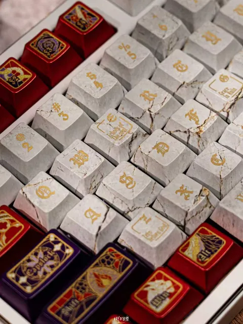 Notre-Dame Archive Keycap Set Photo 46