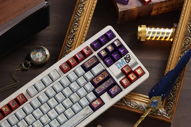 Notre-Dame Archive Keycap Set Photo 18