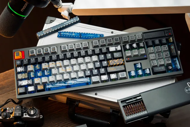 Wandering Earth Underground City Keycap Set Photo 39