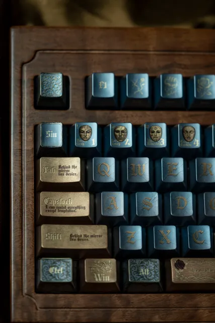Wilde Beauty and Sorrow Keycap Photo 1