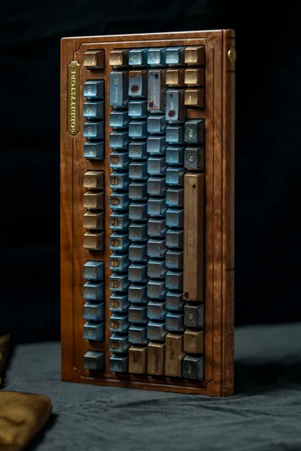 Wilde Beauty and Sorrow Keycap Photo 2